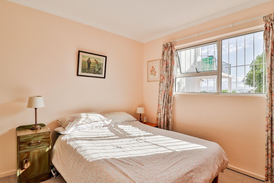 4 Bedroom Property for Sale in De Kelders Western Cape